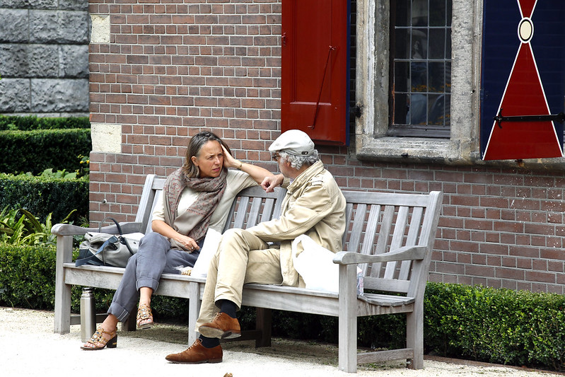 File:Conversation4.jpg