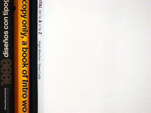 File:Visualpanic-399523103.jpg