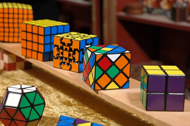 File:Magic-cubes.jpg