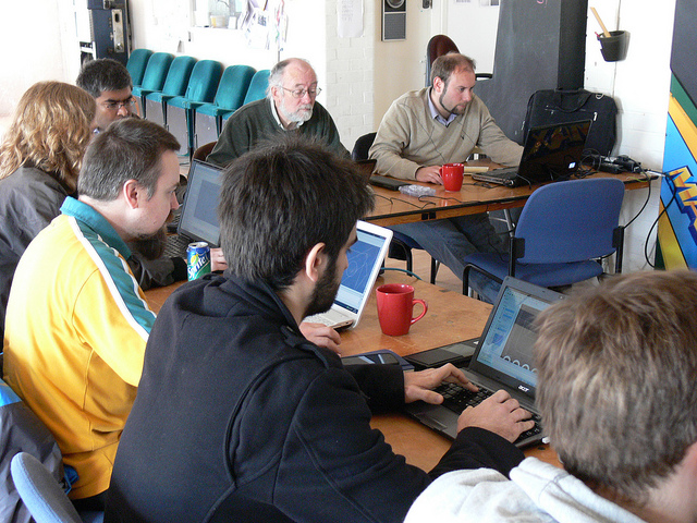 File:Class learning new tool.jpg