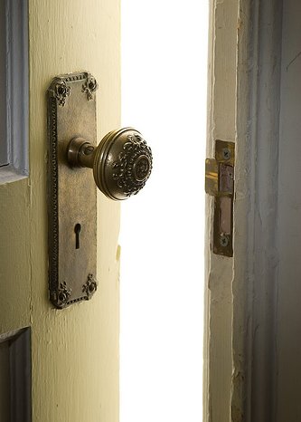 File:Open door.jpg