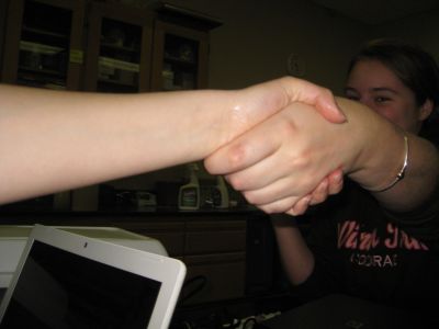 File:Shaking hands.jpg