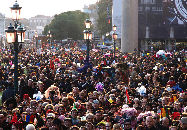 File:Crowds.jpg