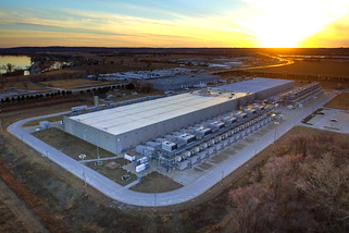 File:Google data centre.jpg