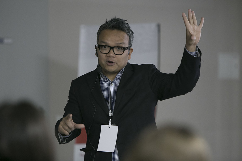 File:Presenter.jpg