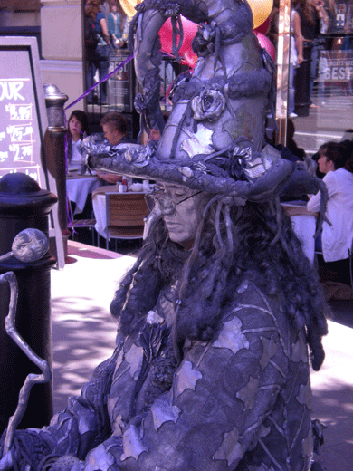 File:Theatrical.gif