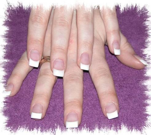 File:Permanent french manicure.jpeg