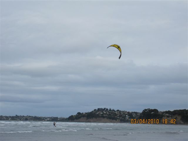 File:Mekiteboarding.jpg